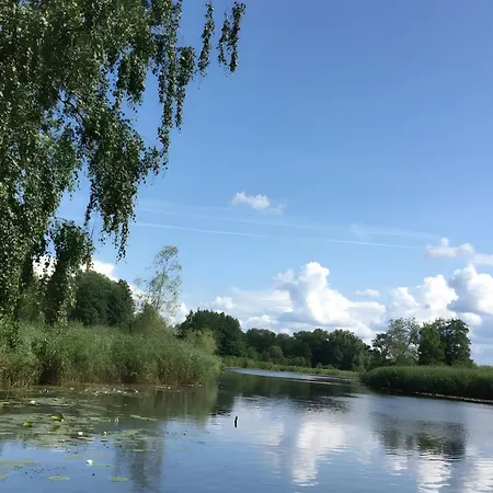Fuer 5 Personen 77 M² * Eggesin